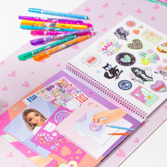 Top Model T Shirt Designer Colouring Book