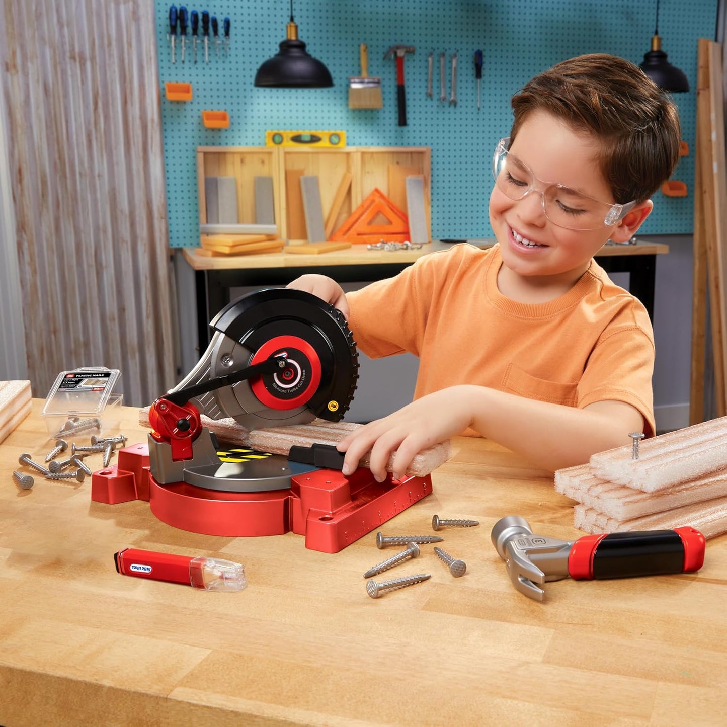 Creative Construction Power Cuts Set