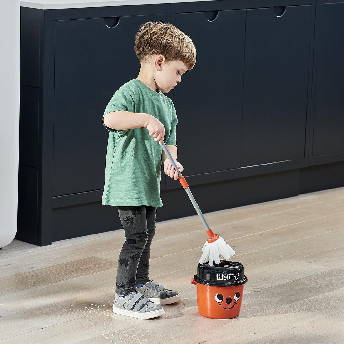 Henry Mop & Bucket