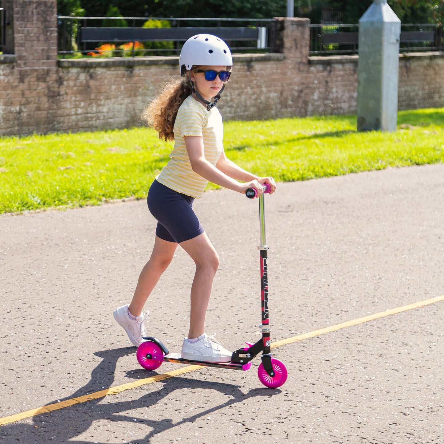 Nebulus Scooter Black & Pink