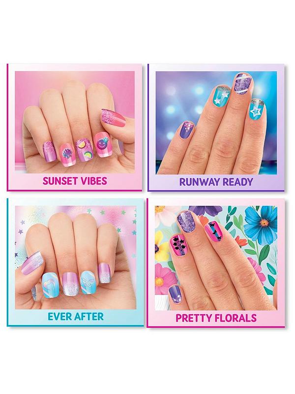 Shimmer & Sparkle Nail Art Studio