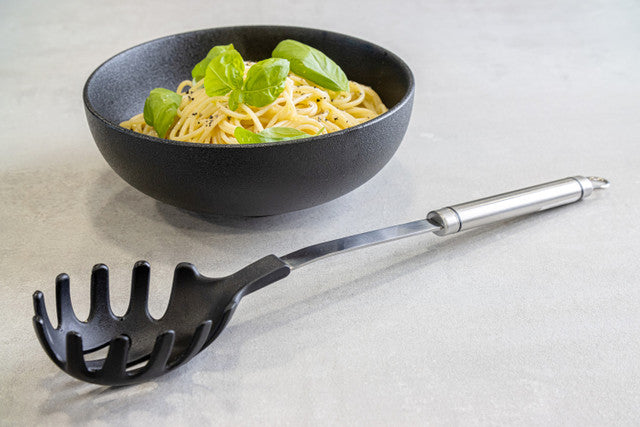 Oval Handle Pro Spaghetti Spoon