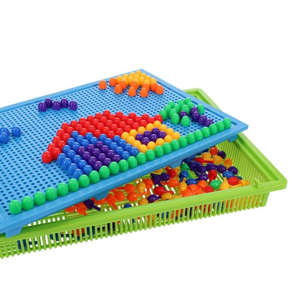 Play & Learn Peg Board