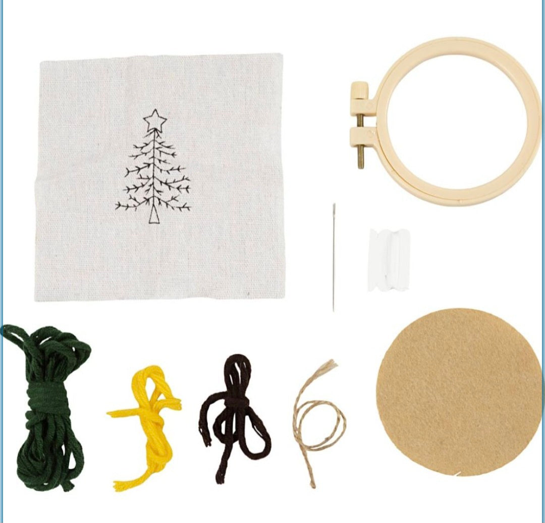 Mini Craft Kit Embroidery Christmas Tree