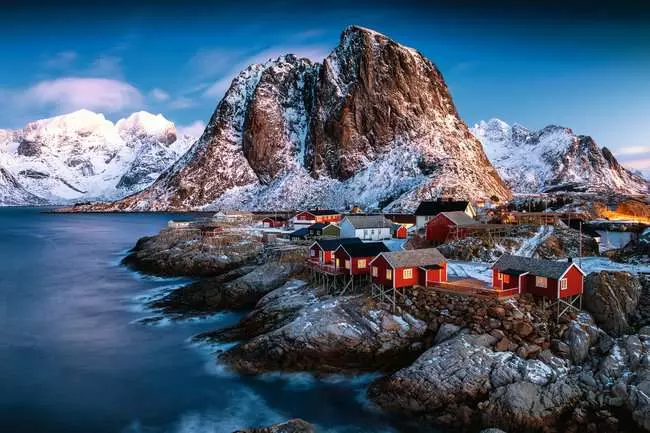 Ravensburger Hamnoy Lofoten 3000 Piece Jigsaw Puzzle – Hopkins Of