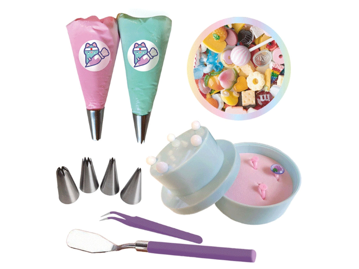 Decoden Jewellery CakeTitle