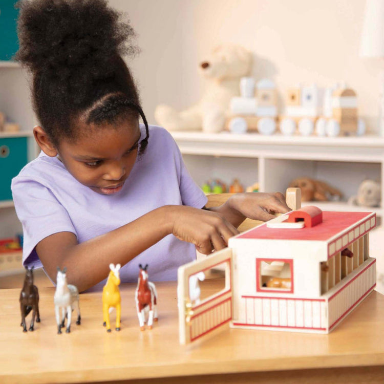 Melissa & Doug Show Horse Stable