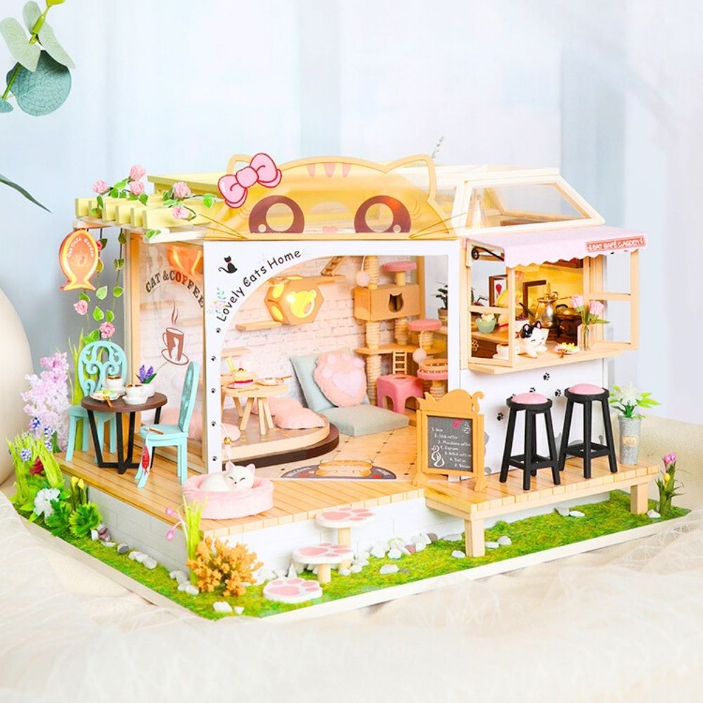 Cat Cafe Garden Minature House
