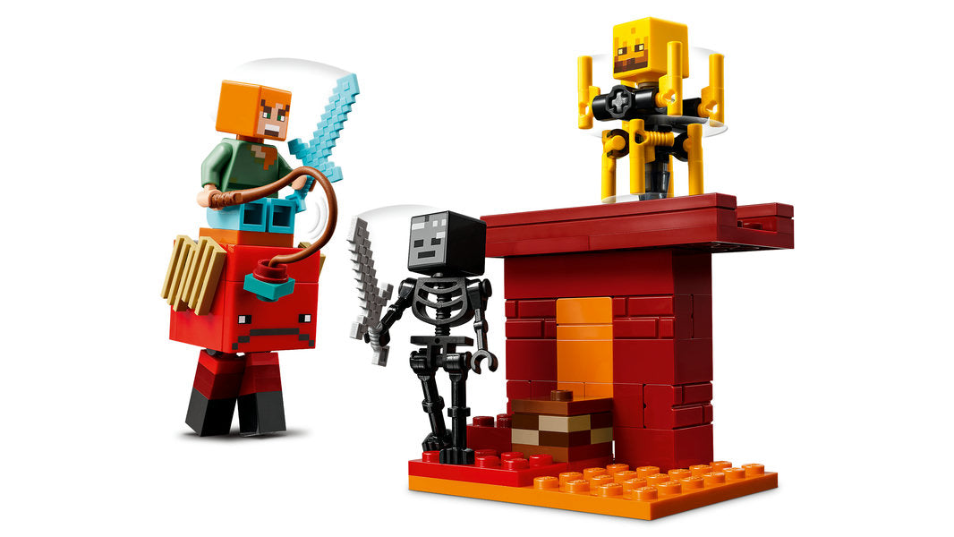 LEGO 21266 Minecraft The Nether Lava Battle