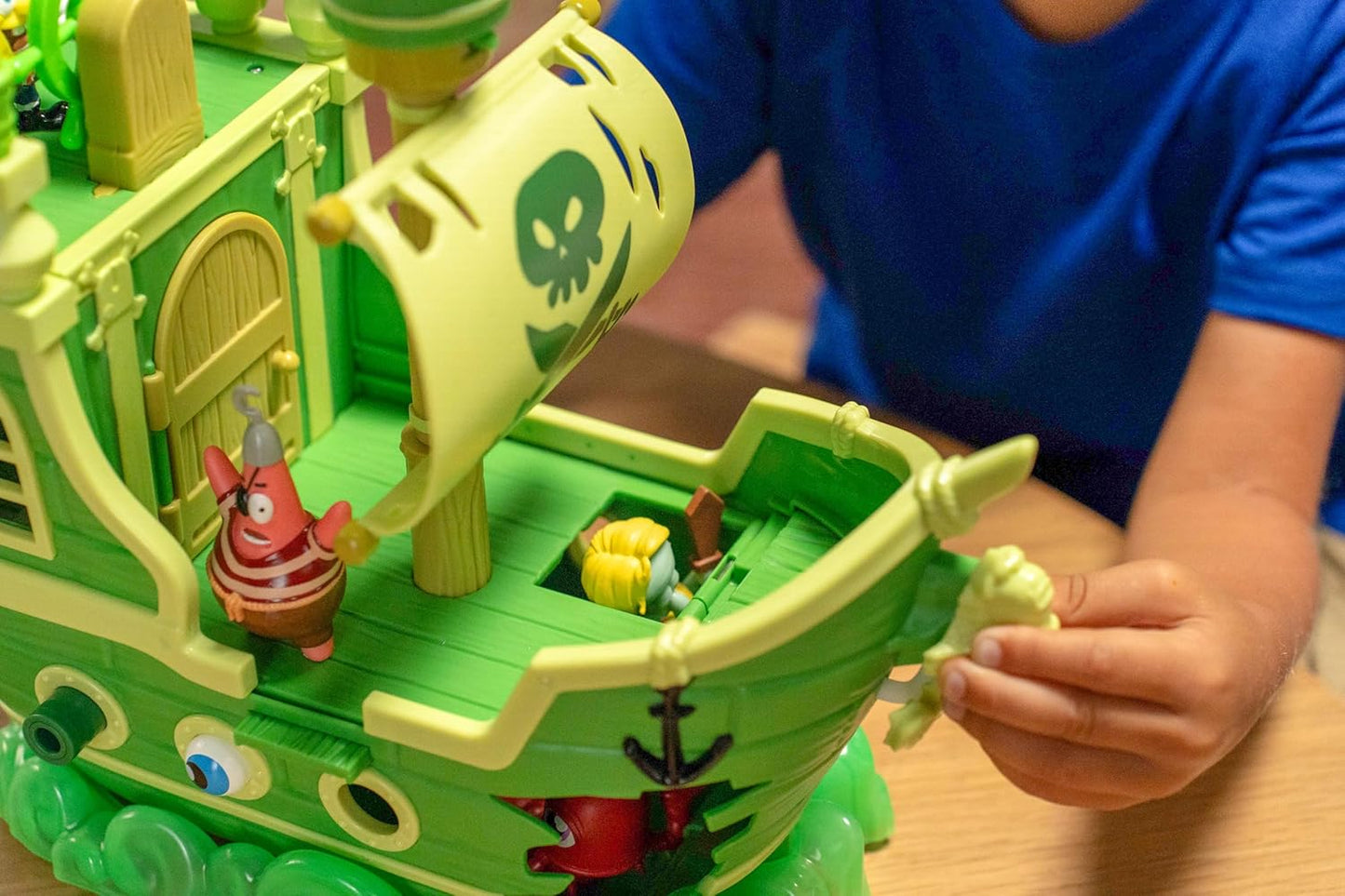Spongebob Flying Dutchman Pirate Ship Playset