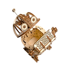 Woodtrick Space Junk Robot