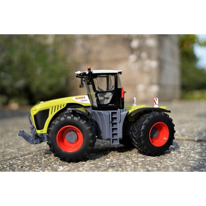 Britains Claas Xerion 5000 Tractor