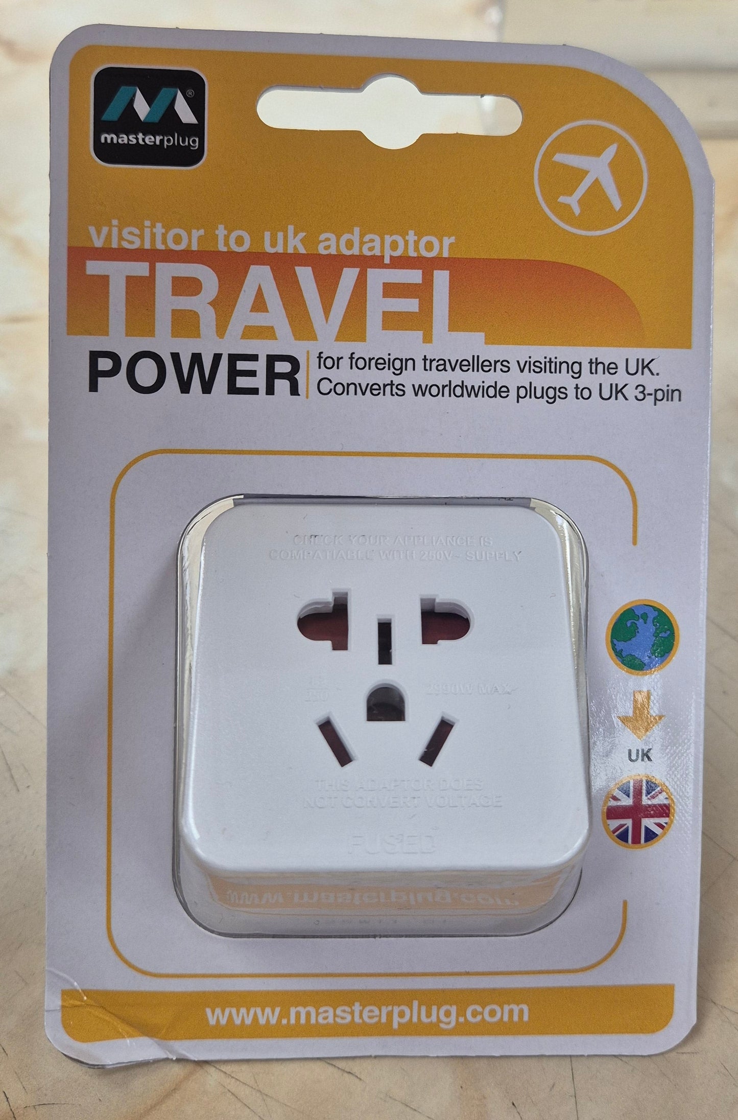 Travel Adaptor To 3 Pin Plug