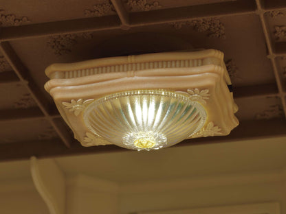 SYLVANIAN FAMILIES CEILING LIGHT
